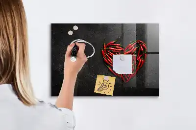Magnettafel beschreibbar in Herzform aus Paprika