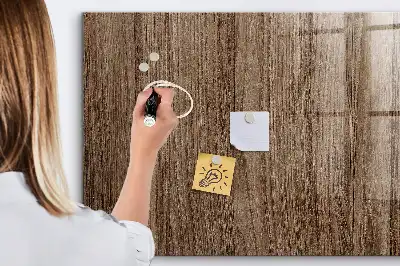 Beschreibbare Magnettafel für die Küche in dunkler Holzoptik