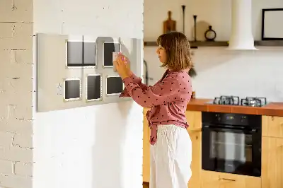 Beschreibbare Magnettafel für die Küche im Retro-Rahmen
