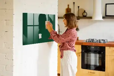 Beschreibbare Magnettafel für die Küche in Flaschengrün