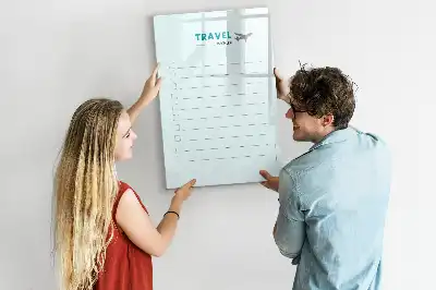 Reiseplaner als beschreibbare Magnettafel