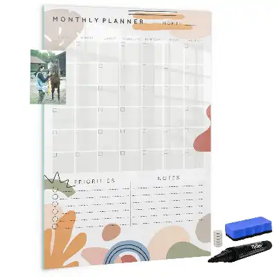 Monatsplaner als magnetische Schreibtafel
