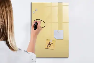 Beschreibbare Magnettafel in Creme