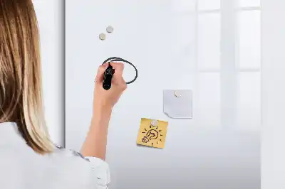 Magnettafel zum Schreiben in Off-White