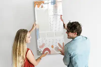Tagesplaner als beschreibbare Magnettafel
