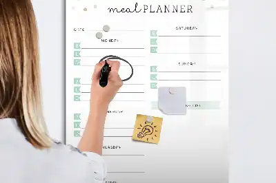 Essensplaner als beschreibbare Magnettafel