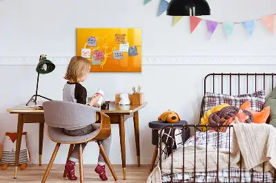 Schreib-Magnettafel in der Farbe Orange