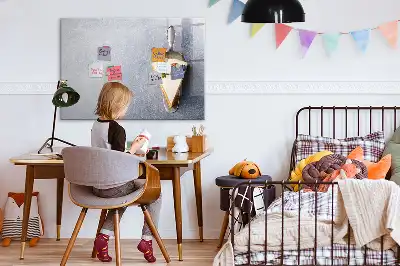 Schreib-Magnettafel in Form eines Kuchenstücks