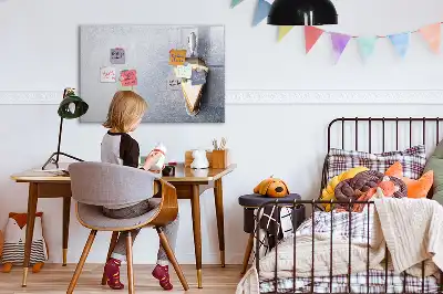 Schreib-Magnettafel in Form eines Kuchenstücks