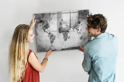 Weltkarte als beschreibbare Magnettafel