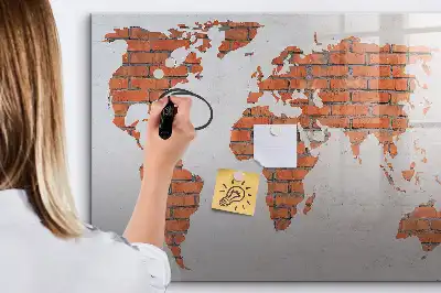 Beschreibbare Weltkarte auf Ziegeln