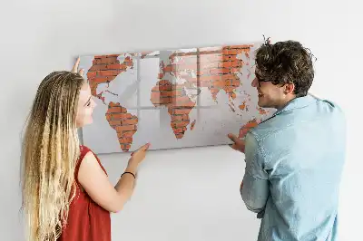 Beschreibbare Weltkarte auf Ziegeln