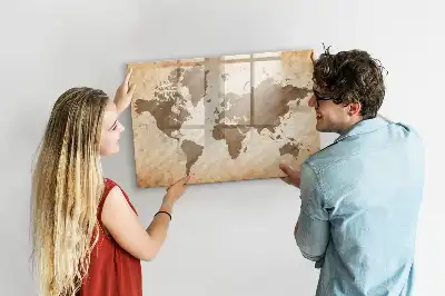 Beschreibbare Magnettafel mit Motiv einer gemalten Weltkarte