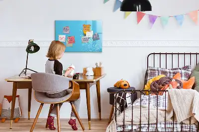 Beschreibbare Magnettafel mit Glühbirnen-Motiv