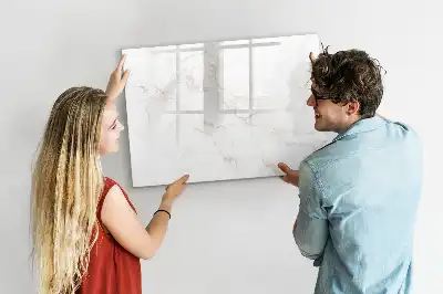 Beschreibbare Magnettafel im eleganten Marmordesign