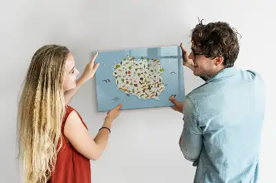 Beschreibbare Magnettafel mit einer Karte der Tiere Polens