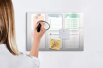 Beschreibbare Magnettafel mit bunten Notizen