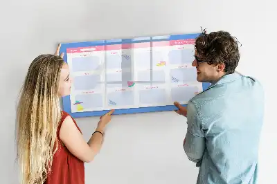 Schreib-Magnettafel als Monatsplaner