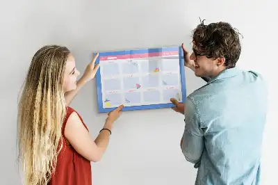 Schreib-Magnettafel als Monatsplaner