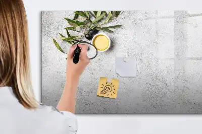 Beschreibbare Magnettafel im Design Minimalistische Oliven