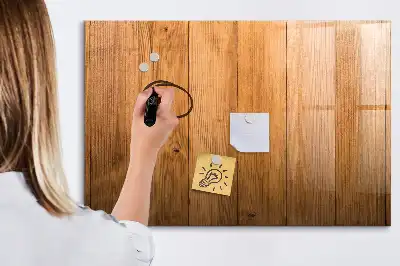 Beschreibbare Magnettafel aus Holzbrettern
