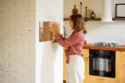 Beschreibbare Magnettafel aus Holzbrettern