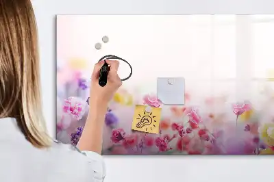 Beschreibbare Magnettafel im Design Wiesenblumen