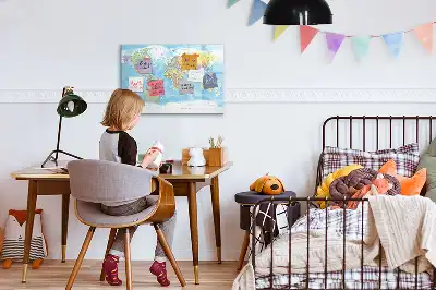 Politische Weltkarte als magnetische Schreibtafel