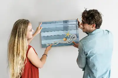 Beschreibbare Magnettafel mit Motiv Bretter, Pflanzen und Muscheln