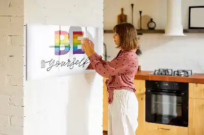 Schreib-Magnettafel mit dem Text Sei du selbst