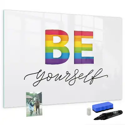 Schreib-Magnettafel mit dem Text Sei du selbst