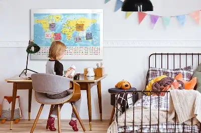 Weltkarte als beschreibbare Magnettafel