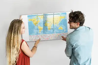 Weltkarte als beschreibbare Magnettafel