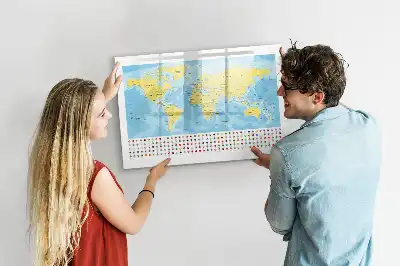 Weltkarte als beschreibbare Magnettafel