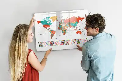 Schreib-Magnettafel in Form einer bunten Weltkarte