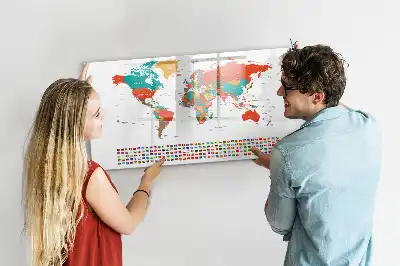 Schreib-Magnettafel in Form einer bunten Weltkarte