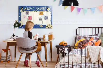 Magnetische Schreibtafel mit kosmischem Wochenplaner-Design