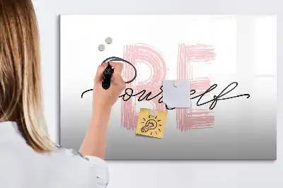 Schreib-Magnettafel mit dem Text Sei du selbst