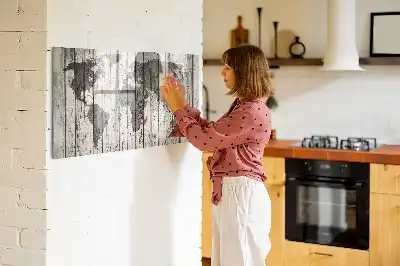 Weltkarte als beschreibbare Magnettafel