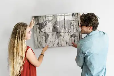 Weltkarte als beschreibbare Magnettafel