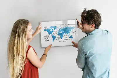 Schreib-Magnettafel in Form einer blauen Weltkarte