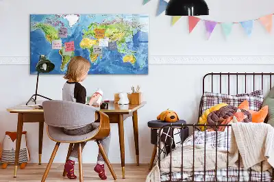 Weltkarte als beschreibbare Magnettafel