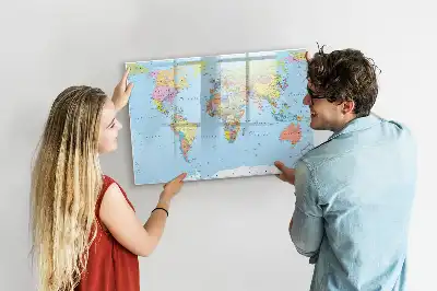 Weltkarte als beschreibbare Magnettafel