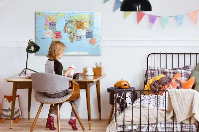 Weltkarte als beschreibbare Magnettafel