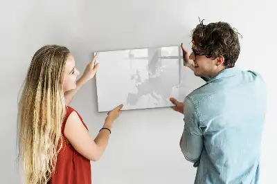 Magnettafel mit Europa-Karte zum Beschriften