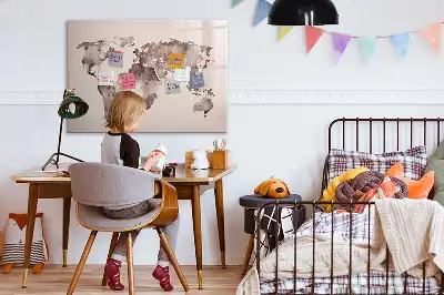 Aquarell-Weltkarte als beschreibbare Magnettafel