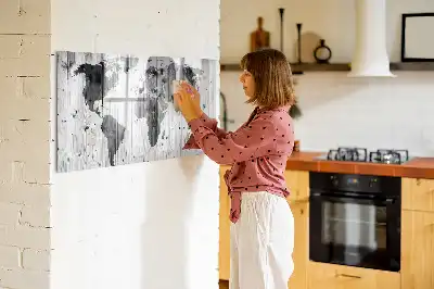 Magnetische Weltkarte auf Holz mit Schreibfunktion