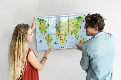 Kulturelle Weltkarte als magnetische Schreibtafel