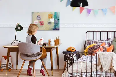 Beschreibbare Magnettafel in bunter Marmoroptik