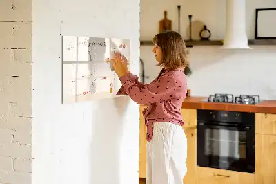 Wochenplaner als beschreibbare Magnettafel